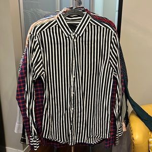 Men’s Small H&M Button Up black and white